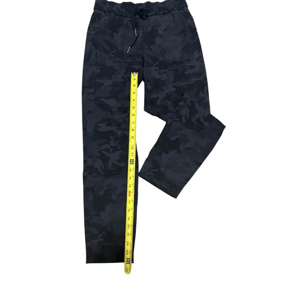Lululemon On the Fly 7/8 Camo Pant